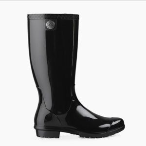 UGG Shaye Rain Boots - Size 10